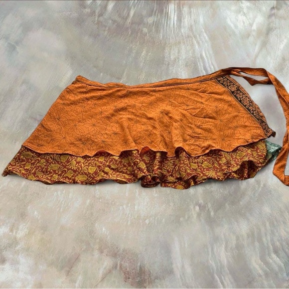 Jedzebel 80% Silk Wrap Skirt - Picture 2 of 8